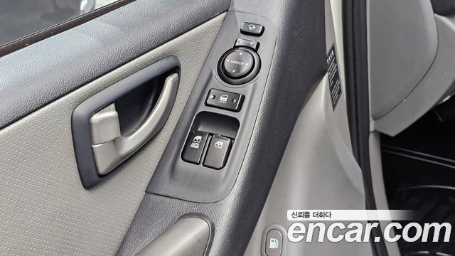 Hyundai Grand Starex 11-Seater Wagon CVX Luxury 2012 — фото 16