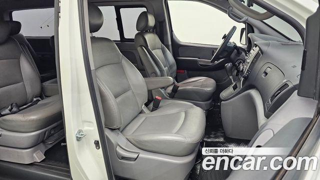Hyundai Grand Starex 11-Seater Wagon CVX Luxury 2012 — фото 26