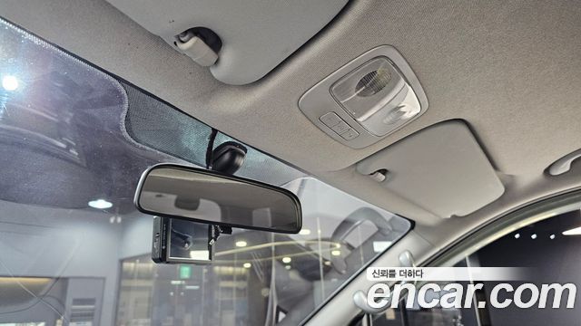 Hyundai Grand Starex 11-Seater Wagon CVX Luxury 2012 — фото 27