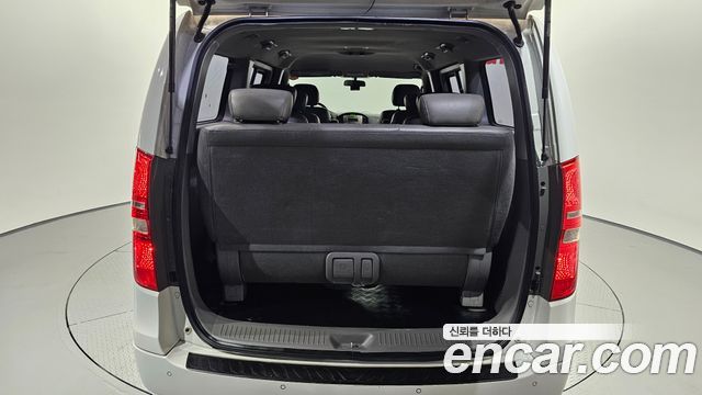 Hyundai Grand Starex 11-Seater Wagon CVX Luxury 2012 — фото 29