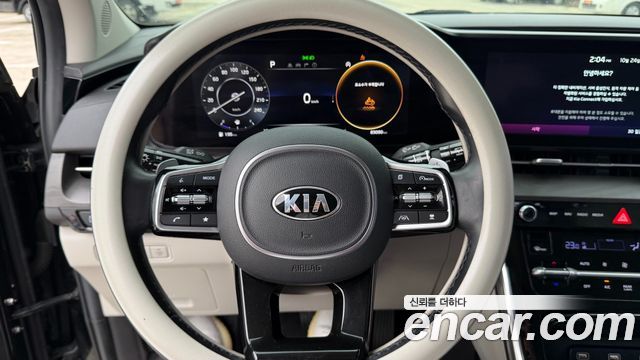 Kia Carnival 9-Seater Prstige 2021 — фото 8