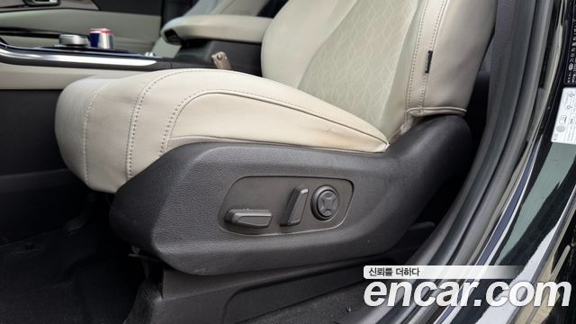 Kia Carnival 9-Seater Prstige 2021 — фото 9