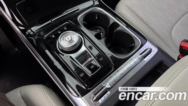 Kia Carnival 9-Seater Prstige 2021 — фото 19