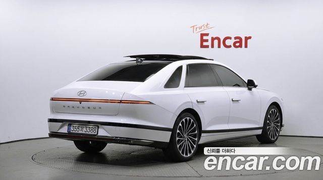 Hyundai Grandeur Hybrid (GN7) Calligraphy 2024 — фото 2