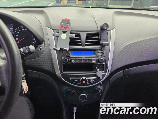 Hyundai Accent (New) Diesel 1.6 VGT Smart 2014 — фото 8