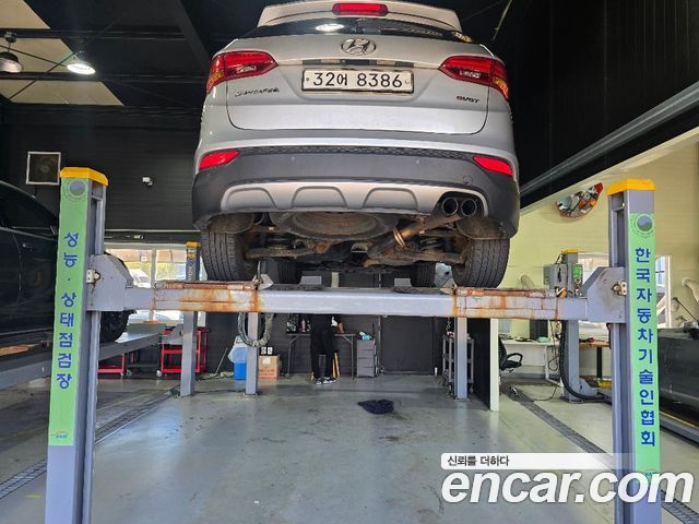 Hyundai Santa Fe (DM) Diesel(e-VGT) 2.0 2WD Premium 2013 — фото 2
