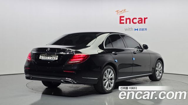 Mercedes-Benz E-Class (W213) E220d Exclusive 2019 — фото 2