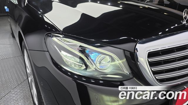 Mercedes-Benz E-Class (W213) E220d Exclusive 2019 — фото 22