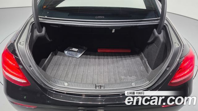 Mercedes-Benz E-Class (W213) E220d Exclusive 2019 — фото 32