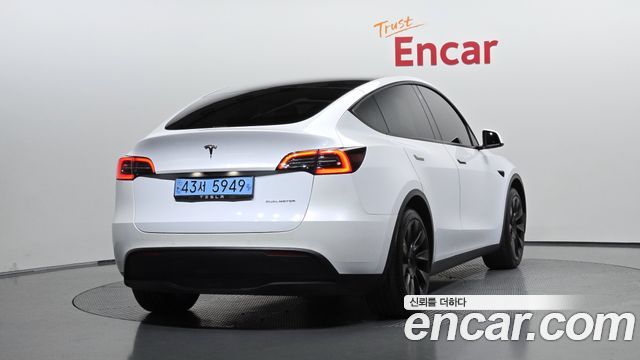 Tesla Model Y Standard Range RWD 2021 — фото 2