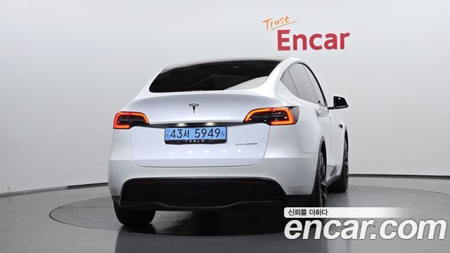 Tesla Model Y Standard Range RWD 2021 — фото 4