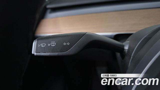 Tesla Model Y Standard Range RWD 2021 — фото 33