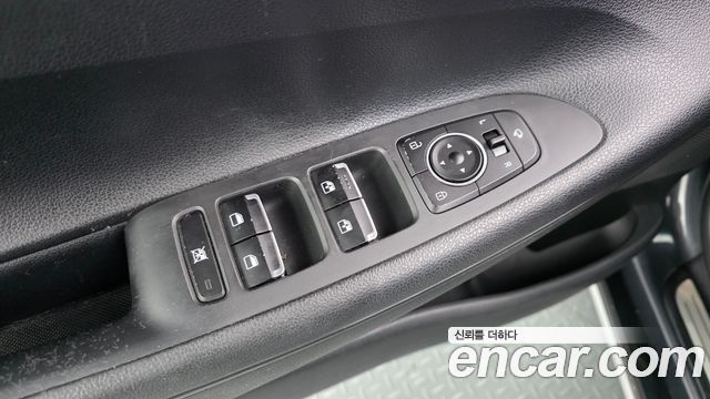 Hyundai Grandeur (IG) 3.0 LPi Modern (Rental Car) 2018 — фото 22