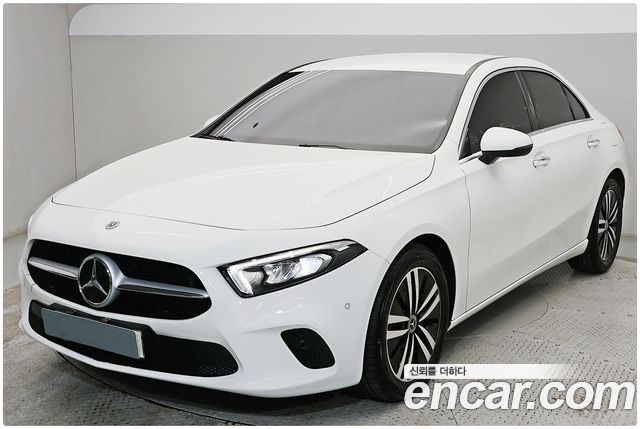 Mercedes-Benz A-Class (W177) A220 Sedan