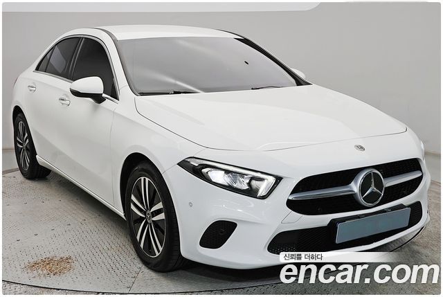 Mercedes-Benz A-Class (W177) A220 Sedan 2021 — фото 3