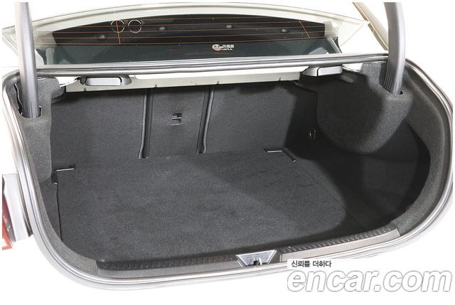 Mercedes-Benz A-Class (W177) A220 Sedan 2021 — фото 16