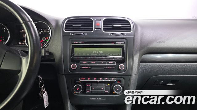 Volkswagen Golf (VI) 2.0 TDI StyleEdition 2013 — фото 18