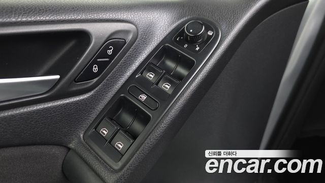 Volkswagen Golf (VI) 2.0 TDI StyleEdition 2013 — фото 21