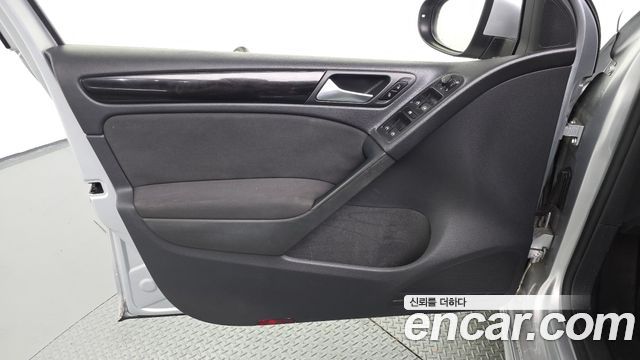 Volkswagen Golf (VI) 2.0 TDI StyleEdition 2013 — фото 30