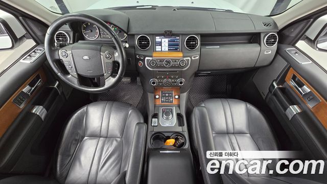 Land Rover Discovery 4 3.0 SDV6 SE 2015 — фото 7