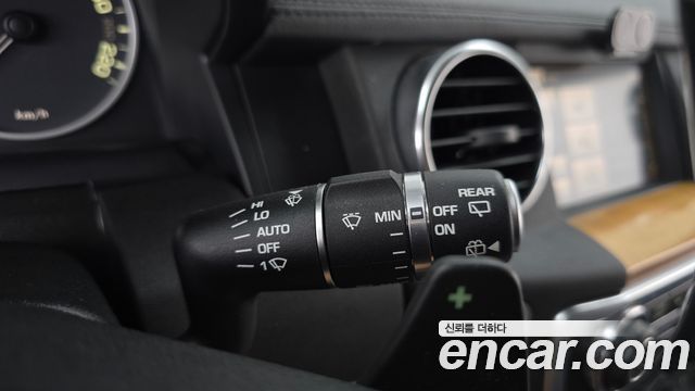 Land Rover Discovery 4 3.0 SDV6 SE 2015 — фото 27
