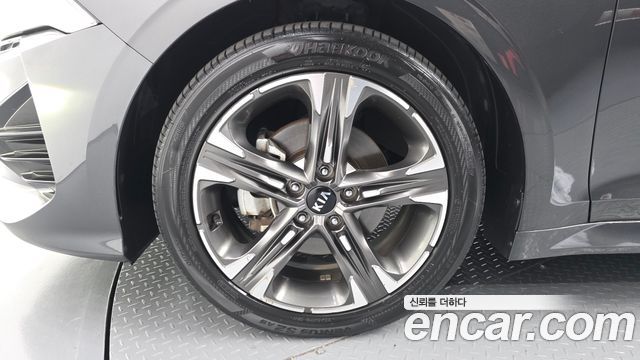 Kia K5 (III) 2.0 LPI Signature 2021 — фото 5