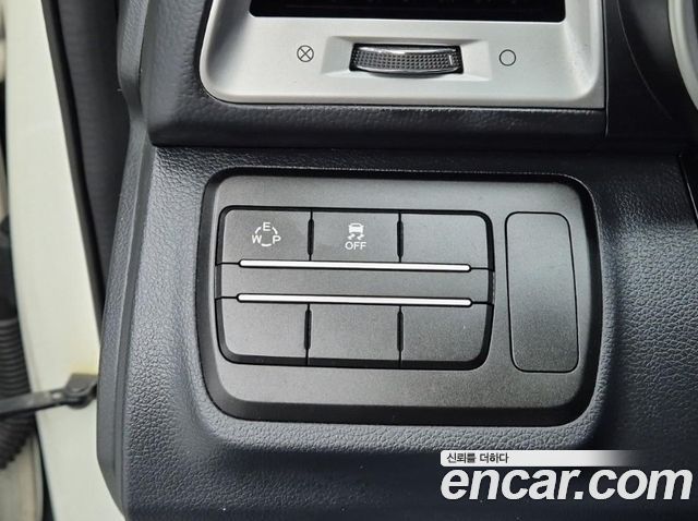 KG Mobility (SsangYong) Tivoli Diesel LX 2WD 2016 — фото 18