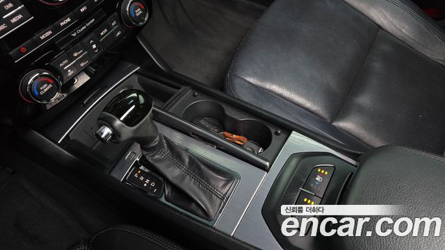 Kia K7 VG350 Noblesse Premium 2011 — фото 9