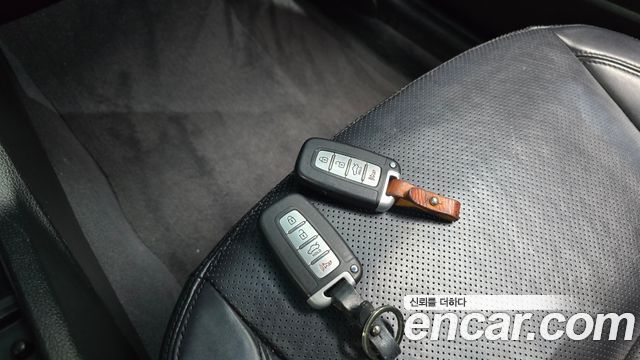 Kia K7 VG350 Noblesse Premium 2011 — фото 16