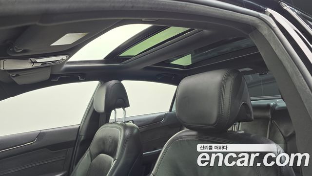 Kia K7 VG350 Noblesse Premium 2011 — фото 17