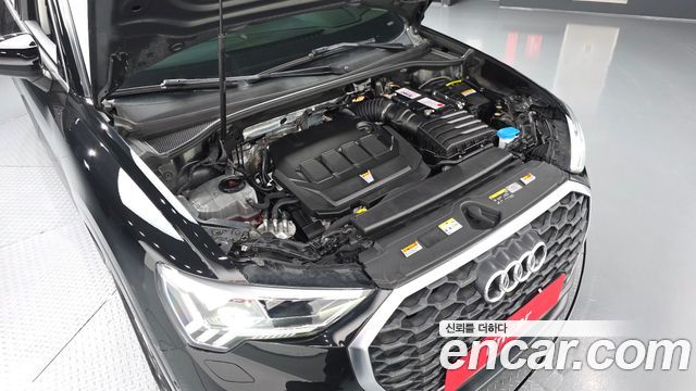 Audi Q3 (F3) 35 TDI Premium Sportback 2023 — фото 6