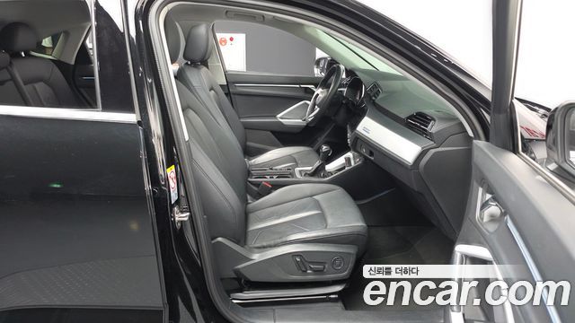 Audi Q3 (F3) 35 TDI Premium Sportback 2023 — фото 11