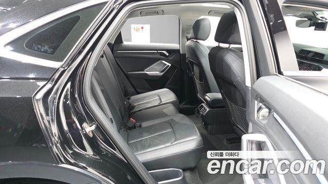 Audi Q3 (F3) 35 TDI Premium Sportback 2023 — фото 12