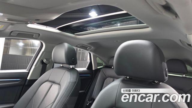 Audi Q3 (F3) 35 TDI Premium Sportback 2023 — фото 19