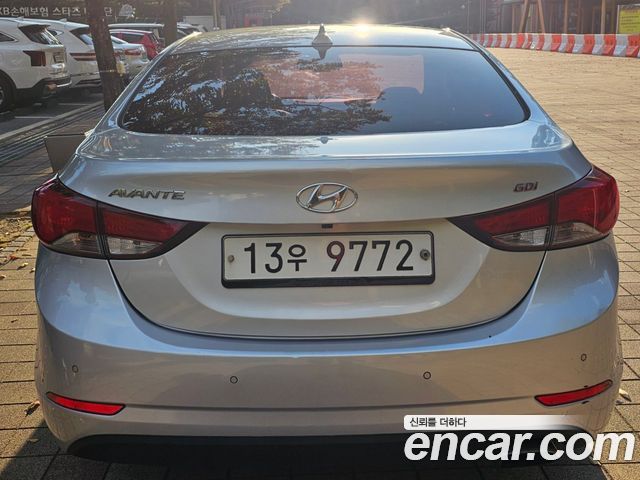 Hyundai Avante 1.6 GDi Modern Standard 2015 — фото 2