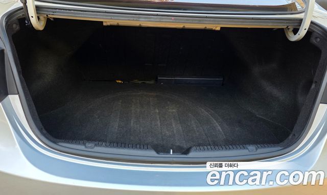 Hyundai Avante 1.6 GDi Modern Standard 2015 — фото 12