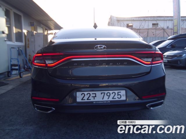 Hyundai Grandeur (IG) 2.4 Premium 2019 — фото 4