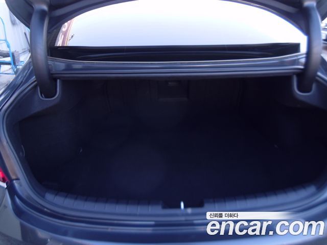 Hyundai Grandeur (IG) 2.4 Premium 2019 — фото 22