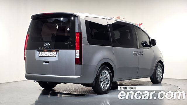 Hyundai Staria Tourer 9-Seater Modern 2023 — фото 2