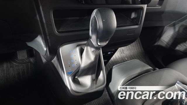 Hyundai Staria Tourer 9-Seater Modern 2023 — фото 9