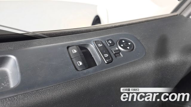 Hyundai Staria Tourer 9-Seater Modern 2023 — фото 19