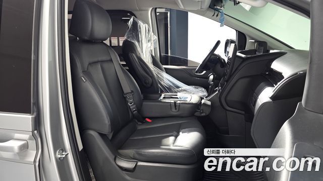 Hyundai Staria Tourer 9-Seater Modern 2023 — фото 26