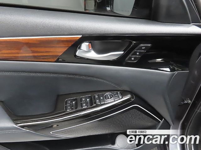 Kia K7 2.2 Diesel Limited 2017 — фото 17
