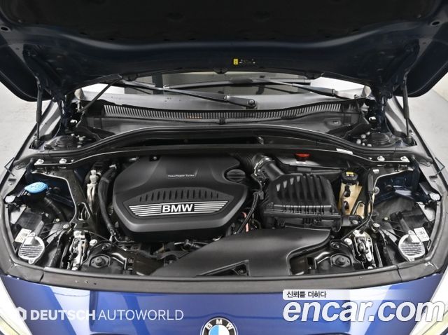 BMW 1 Series (F40) 118d Sport 2020 — фото 6