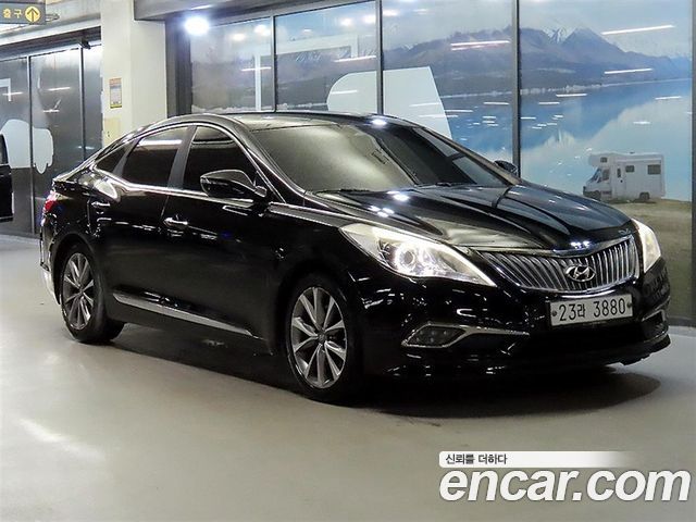 Hyundai Grandeur (HG) HG220 Diesel Premium