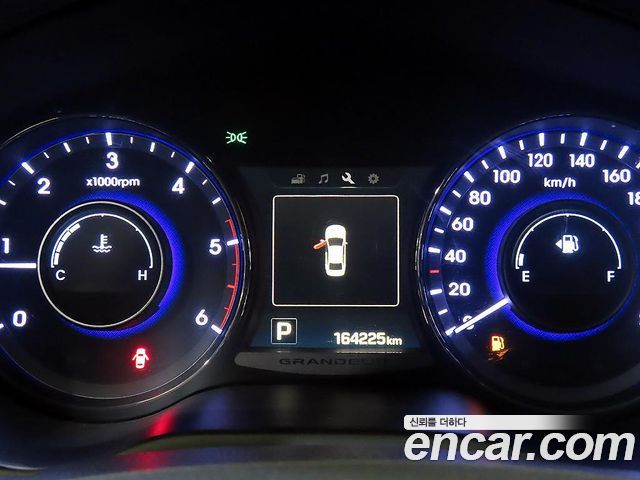 Hyundai Grandeur (HG) HG220 Diesel Premium 2015 — фото 9