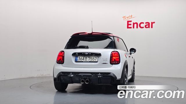 MINI Cooper S JCW 3rd Generation 2024 — фото 4