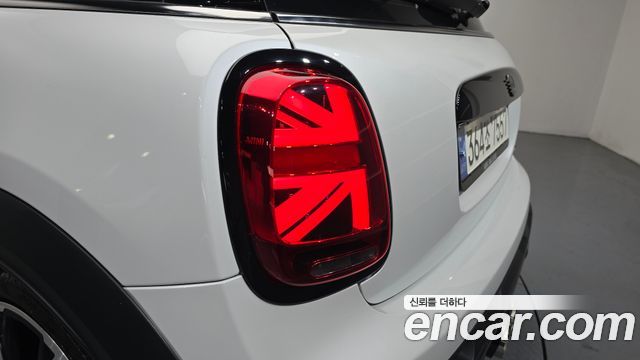 MINI Cooper S JCW 3rd Generation 2024 — фото 23