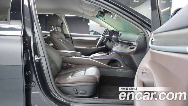 Hyundai Grandeur (IG) 2.5 Premium 2020 — фото 26