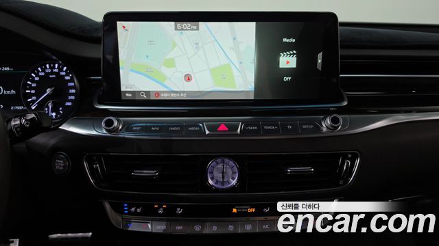 Kia K9 3.8 GDI AWD PlatinumⅡ 2019 — фото 12
